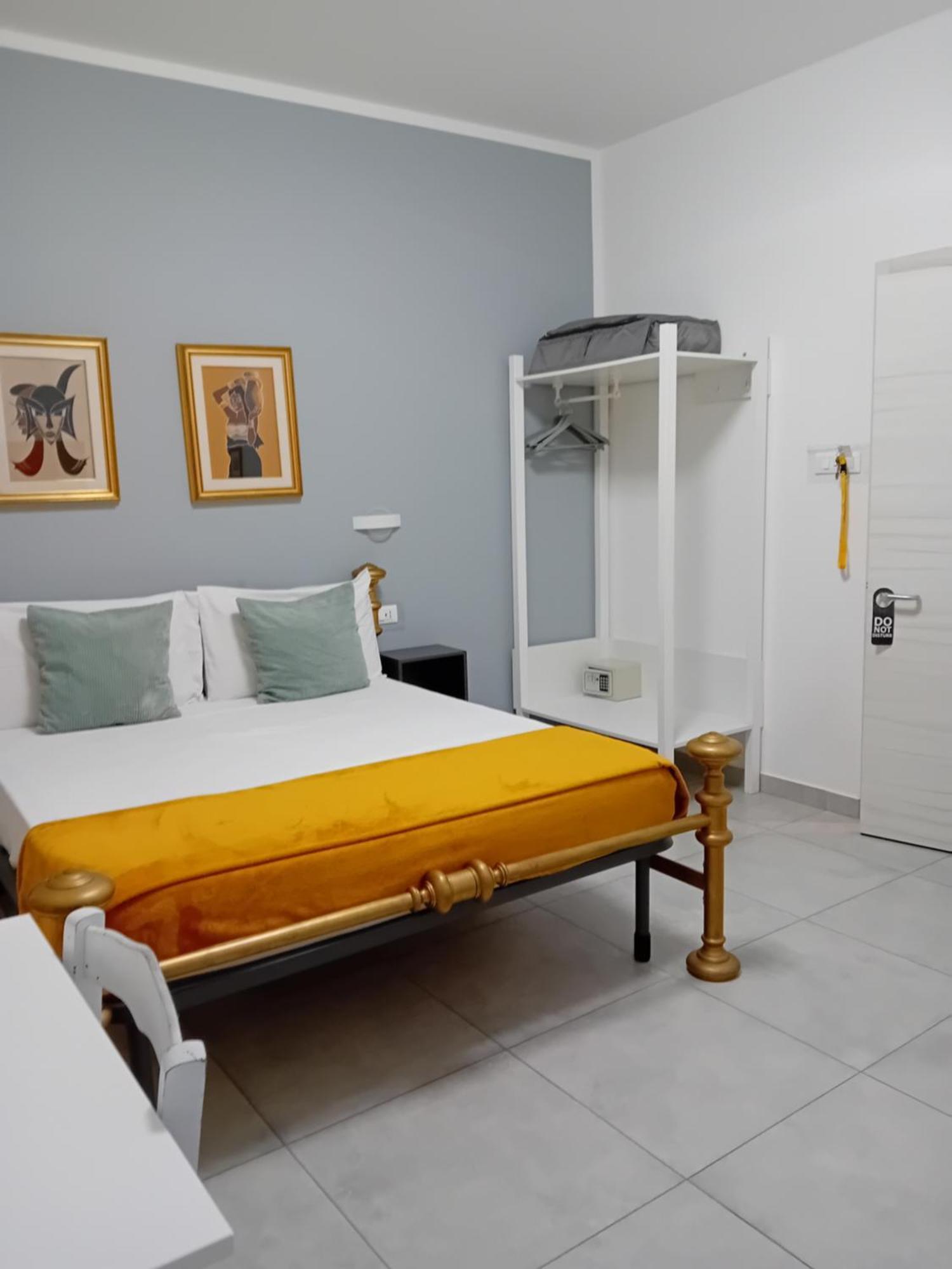 Hotel Justkey La Spezia Zimmer foto